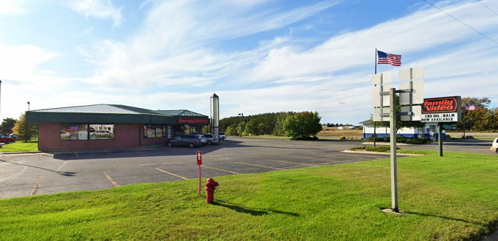 Family Video - Traverse City - 916 Us-31 (newer photo)